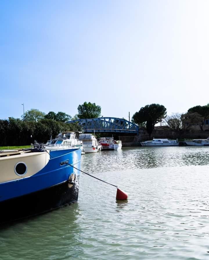 Location Gite En Provence Бокер Екстер'єр фото