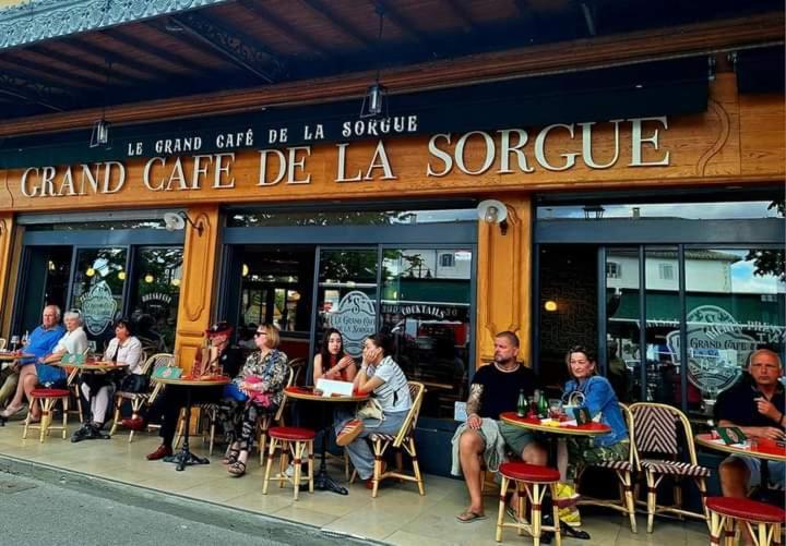 Location Gite En Provence Бокер Екстер'єр фото