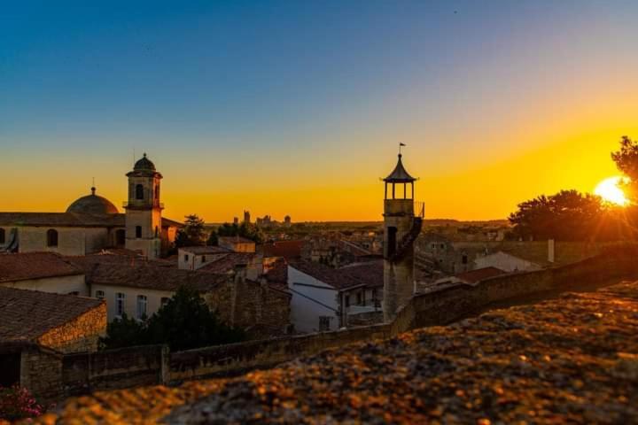 Location Gite En Provence Бокер Екстер'єр фото